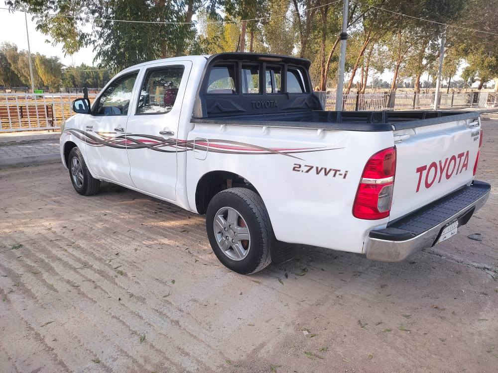 بيكم تويوتا 2015 مكفولة جاهزة السيارة من كلشي اوتوماتيك شاصي 19 بأسم راعيها مكان السيارة واسط الكوت  التواصل *********** دهل اوران, واسط
