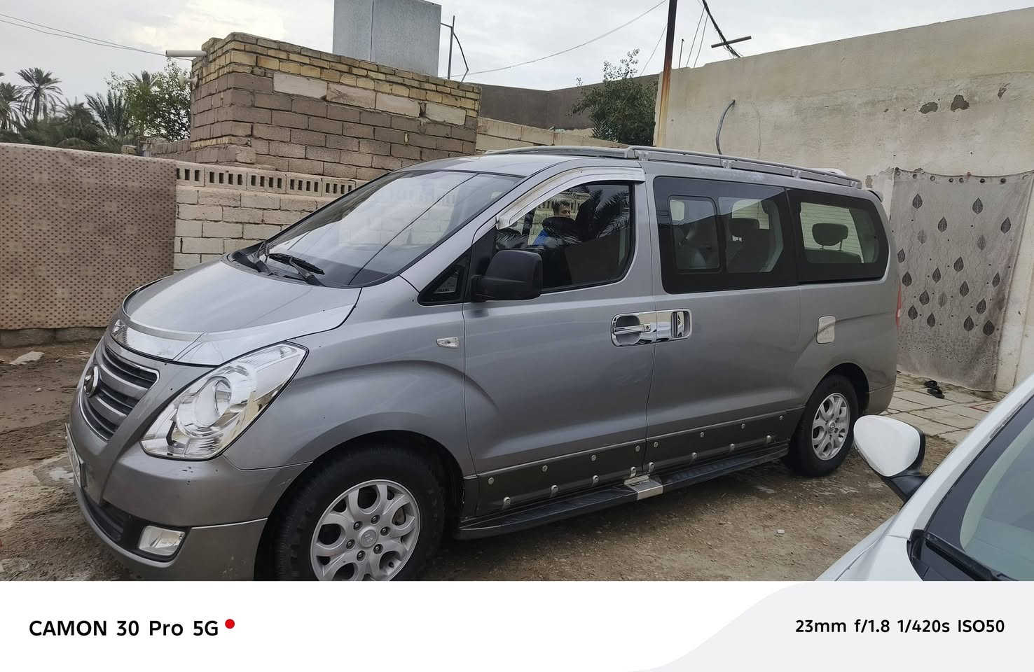 السلام عليكم
ستاركس معلايه ١٤/١٦ رقم بصره نگليزي مجول ١٦٠ وبيه مجال ***********
