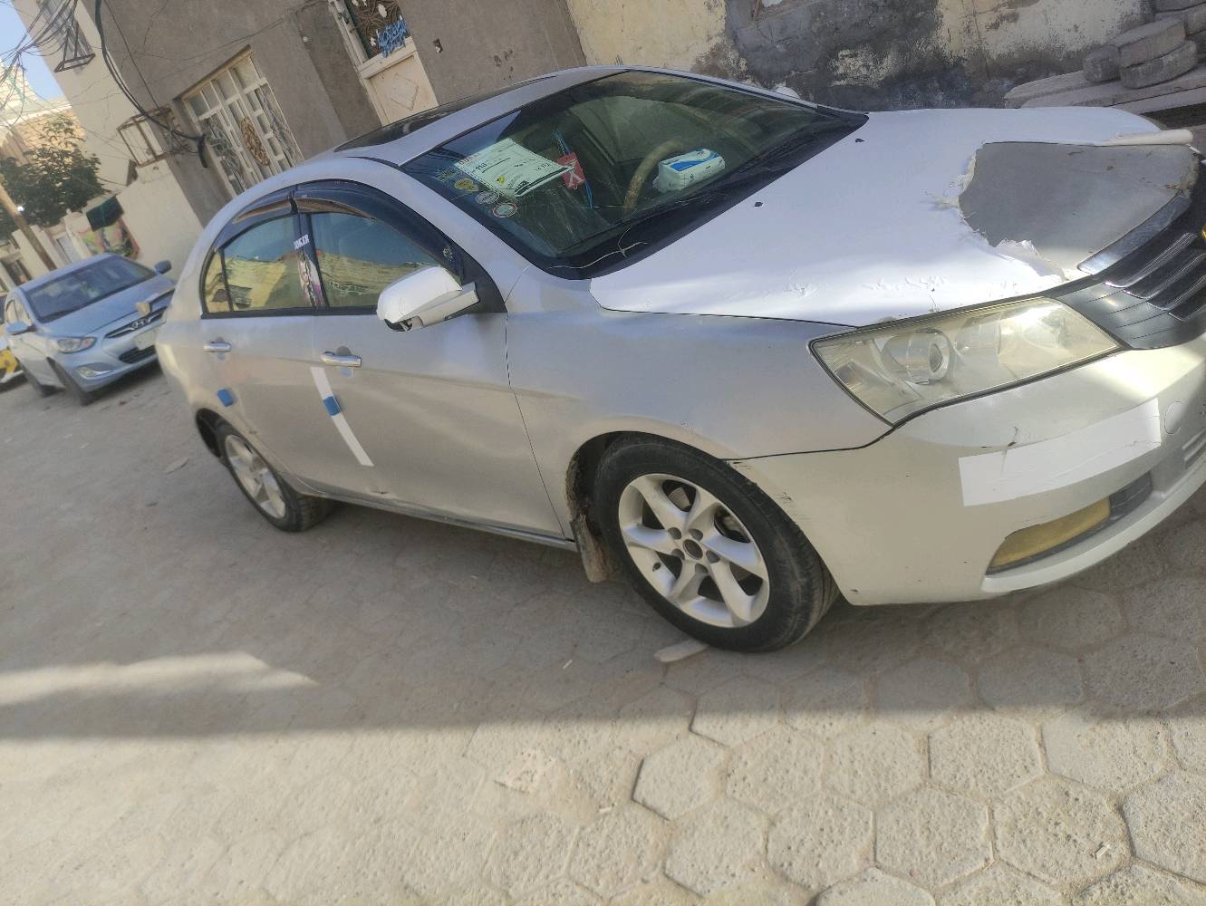 ام كراند مديل 13 للبيع فتحه سقف كهربائيات جديده حداديه جديده لايتات زنون هورنات بوش حساسات خلفيه شاشه سياره محرك كير شرط محركهه البلادي 1800