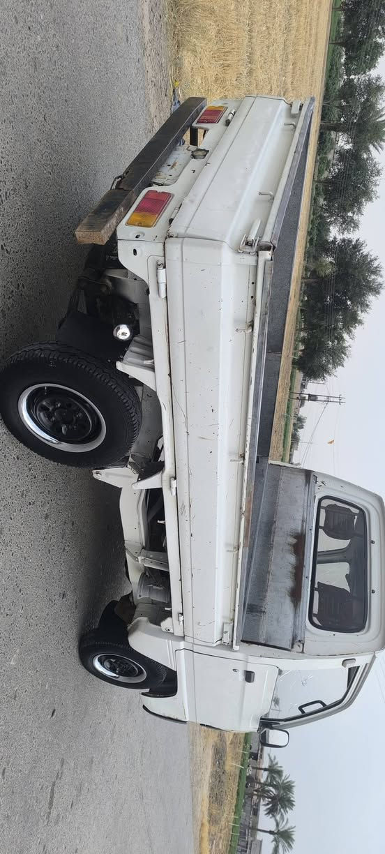 شنكه للبيع كهربائيات كله شغاله   السعر 18 وبيه مجال للاتصال ***********
