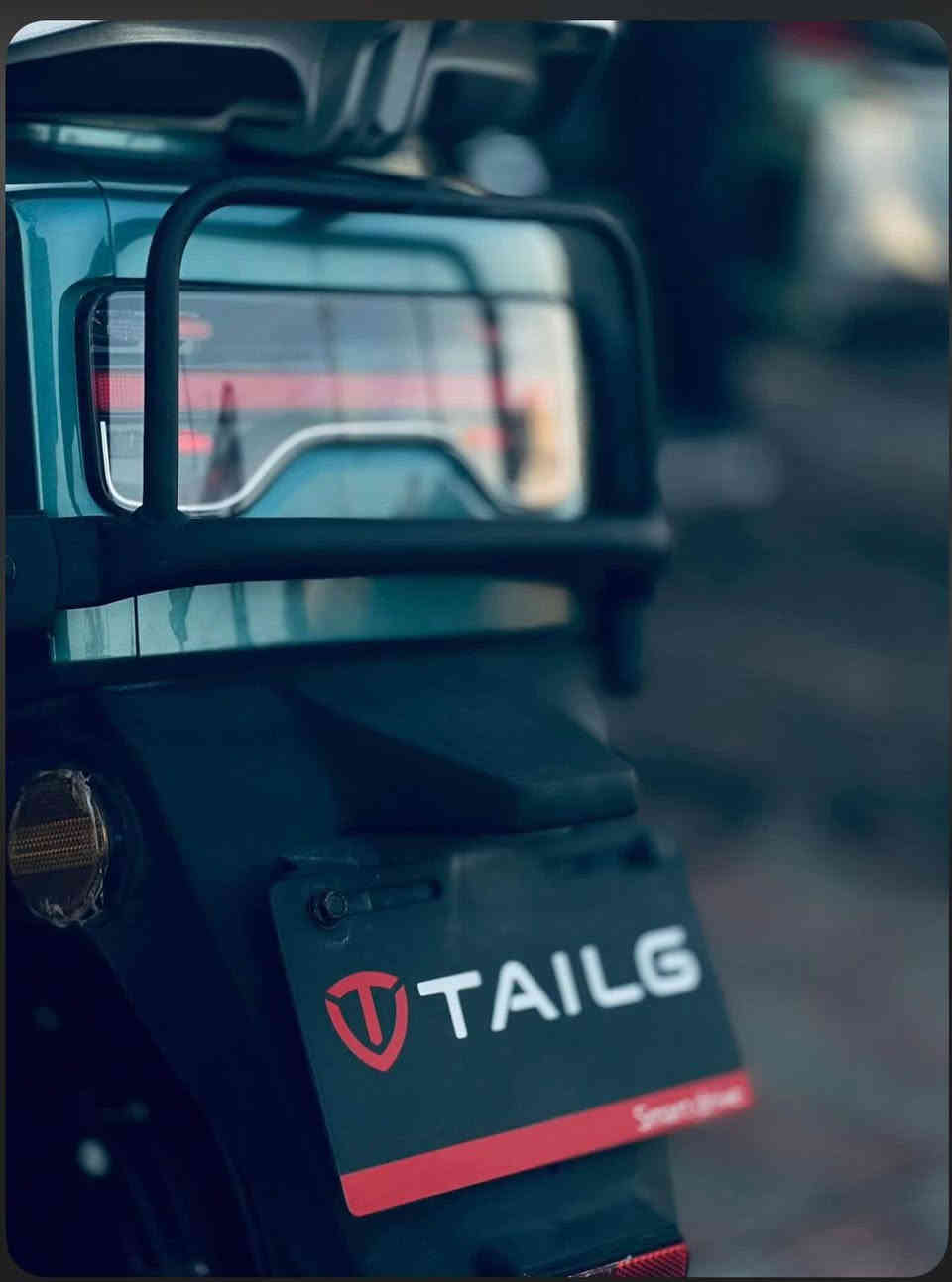 دراجه شحن تسلا 
من شركة تالج 
التشغيل بصمه
بلوتوث 
السرعه 70 حقيقي 
6 بطاريات مسطرة اكبر حجم تمشي 70 كيلو حقيقي بعدهن جدد
الدراجه ما صارلها هواي طالعه وتخبل بالعافيه على الياخذها 
مكاني نجف ***********
