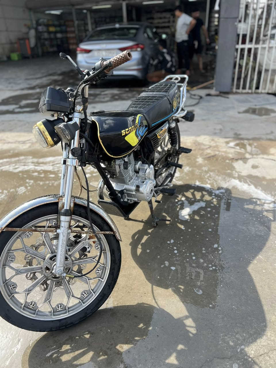 سلام عليكم دراجه موديل ٢٤ كفاله عامه برغي مامفتوح مكفوله حلال وحرام وسرقه مكينه ٢٠٠ سيسي السعر ٥٥٠ بيهه مجال حك الجيه الرقم ***********
