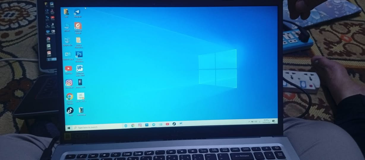 لابتوب
للبيع المواصفات داخل الصوره
سعر 200 قفل للتواصل واتساب ***********
