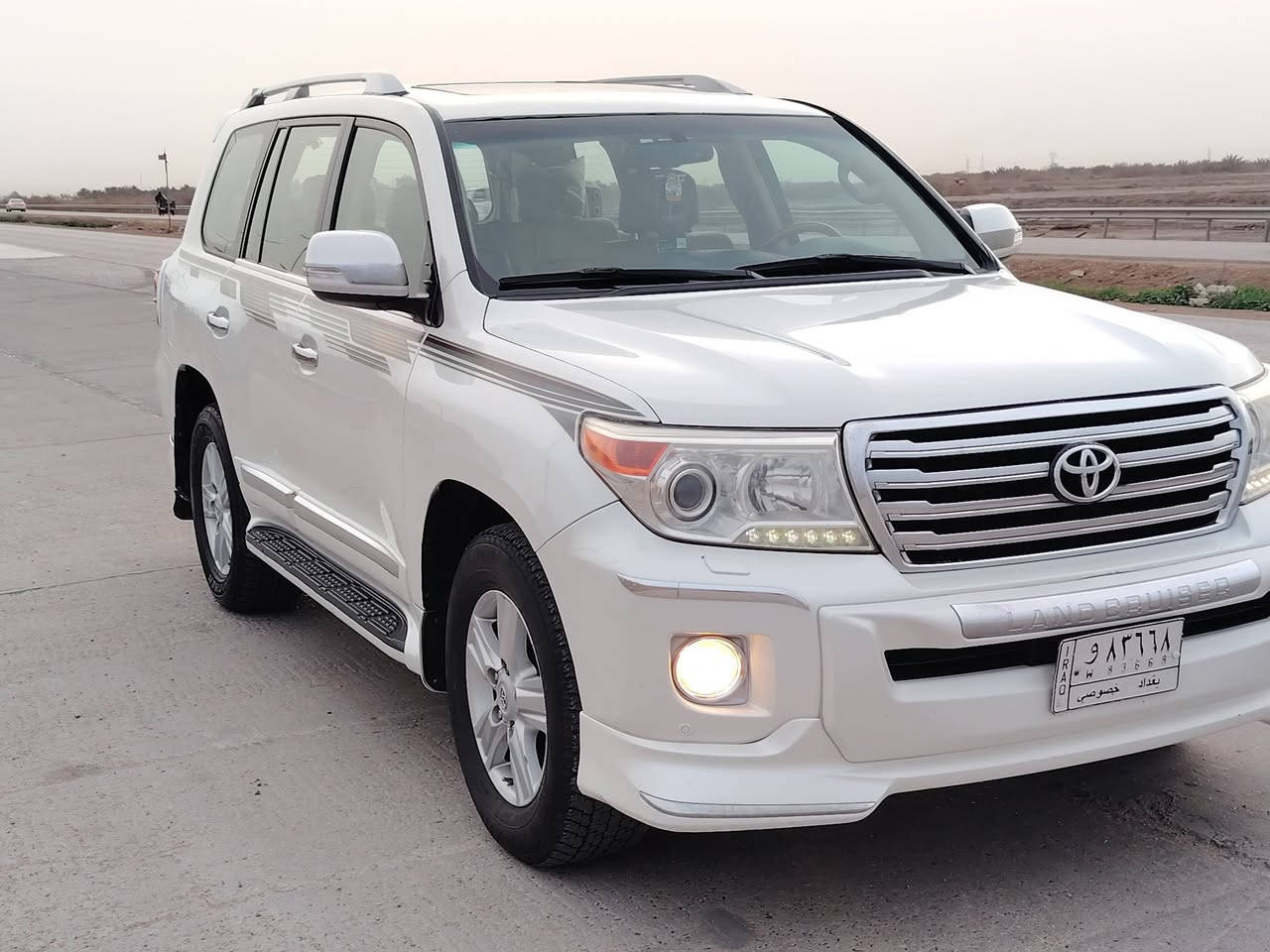 السلام عليكم
بيع او مراوس

لاندكروزر

موديل 2014

رقم بغداد 

فطيم

ماشيه 160 اصل

مكينه V6

فول مواصفات

كير مكينه حداديه تبريد تخم تاير على وضع الشركه

سياره بيه صبغ سونار بالمنشور

مكفوله من الكلبه والتجيه
السعر 320 وبيهه مجال 

مكانه الديوانية السدير

***********
