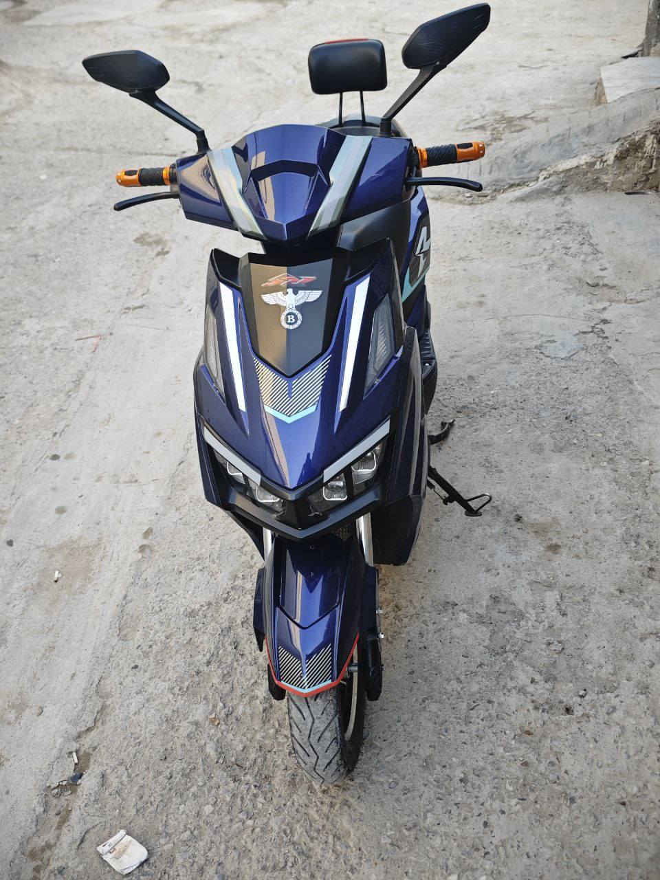 بسبب الوعود الكاذبه 
السلام عليكم دراجه شحن للبيع كامله وجديده 6بطاريات الكل على فحص السعر 600وبي مجال مو شراي لا تعلق ‏‪***********‬‏
