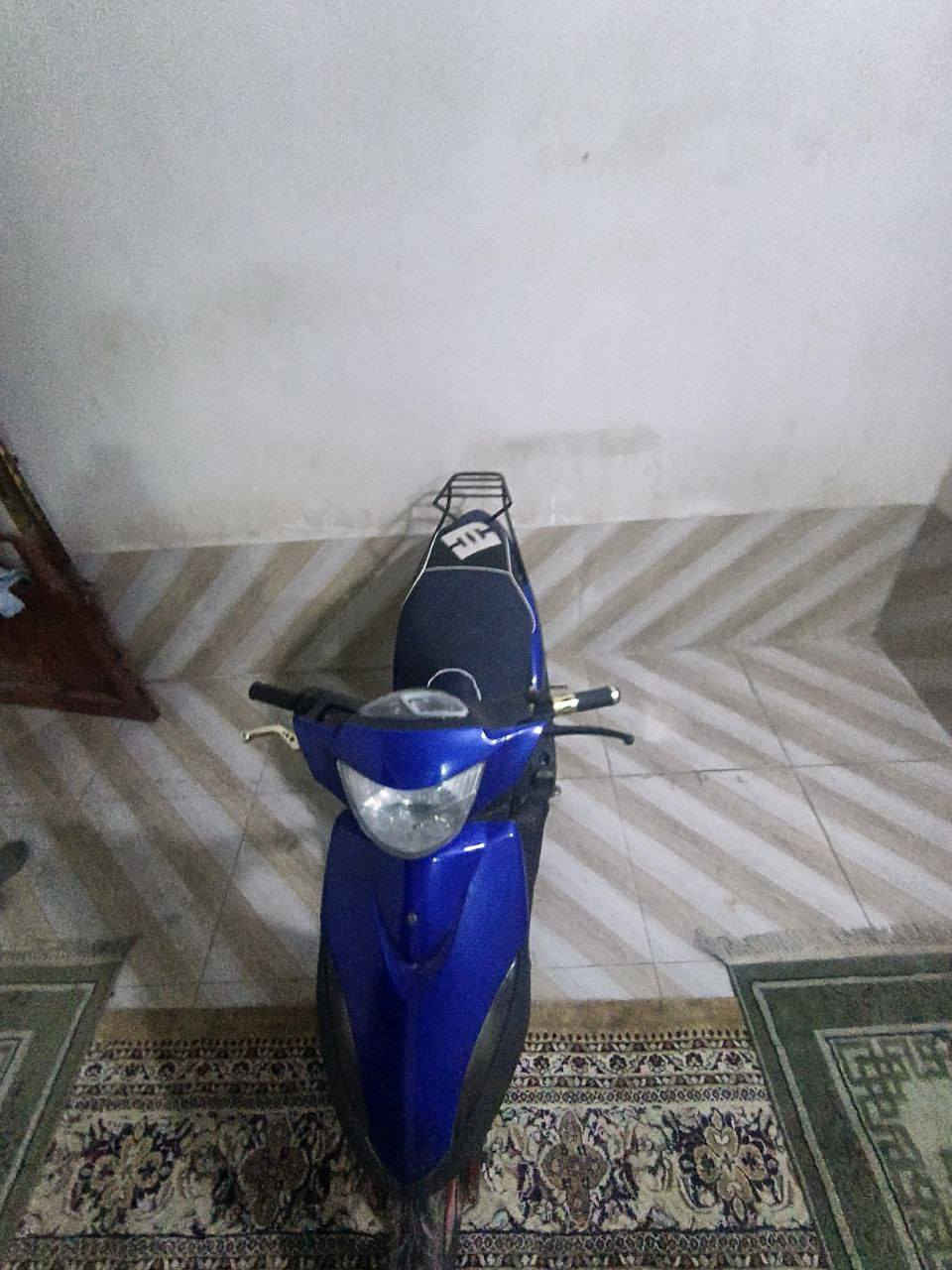 سلام عليك دراجه ماكس عدله بوشه 49 بيه وراق معرض سعر 850بيه مجال حك جيه دراجه ما صارله هواية من طالع من المعرض رقمي ***********
