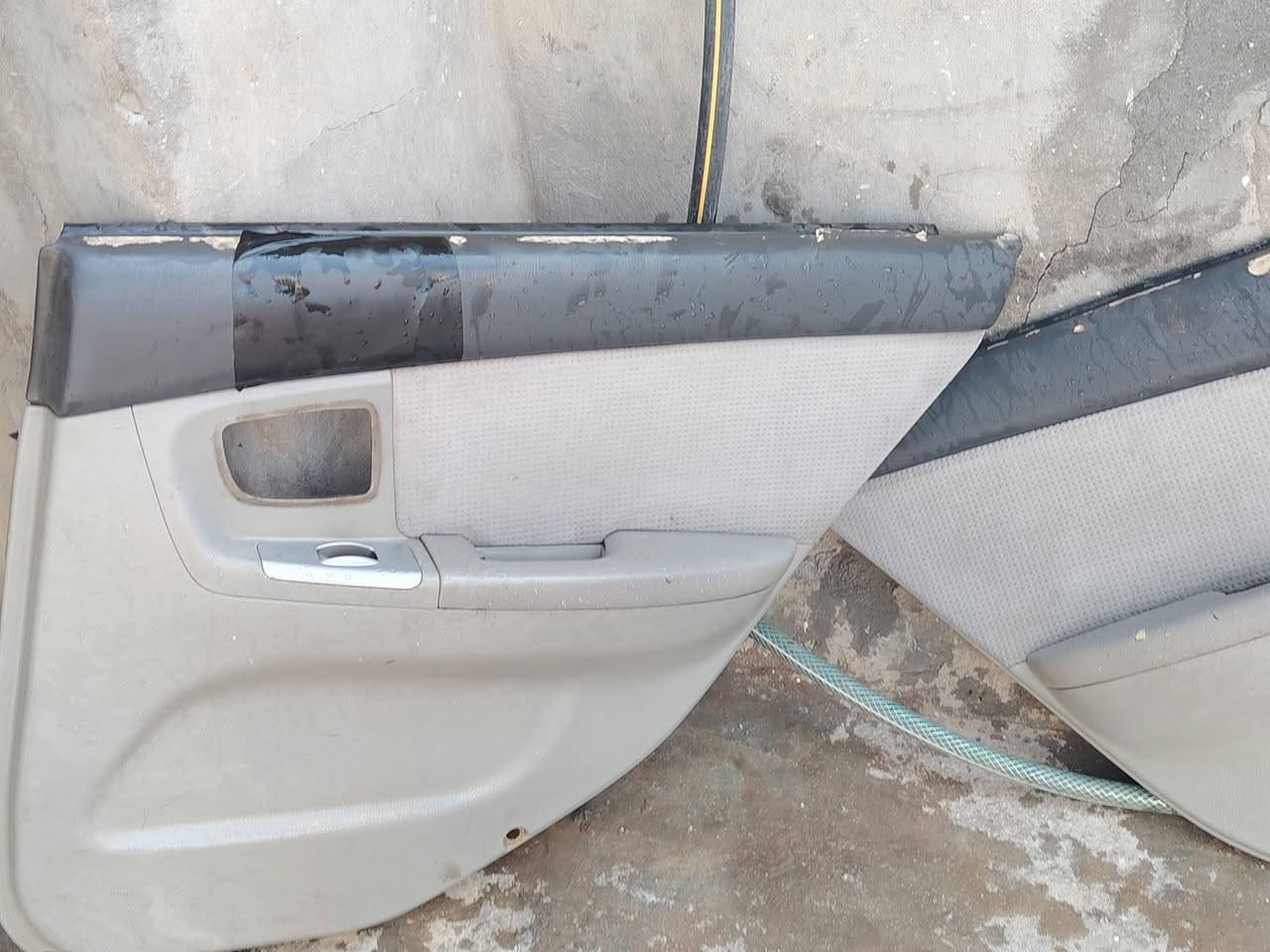 السلام عليكم بطاين مال سيارة سبكاتره  ***********
