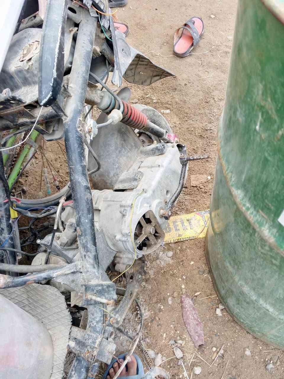 السلام عليكم مكينة دراجة ماكس عدله للبيع عوزه تجفيت مكان كربلاء قرب سيطرة  الابراهيميه للستفسار ***********
