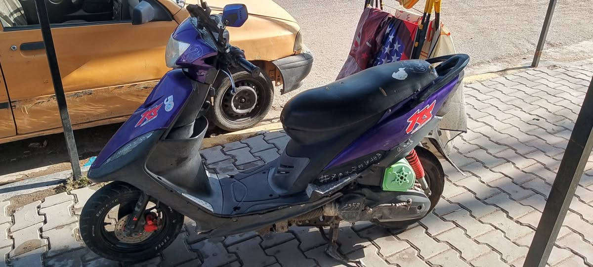 سلام عليكم 
دراجه ماكس عدله 120...بوشه 49...تشتغل سلف هندر ...شغل واطلع بيها باي مكان .....سعر 400الف ..مكان بغداد الحسينيه الراشديه.***********
