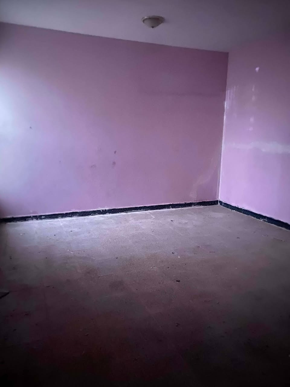 بيت للايجار في التقية الثالثة

يحتوي على غرفتين و صالة ومطبخ و صحيات وطارمة
ايجاره على الخاص او الاتصال او واتساب على الارقام
***********
***********
