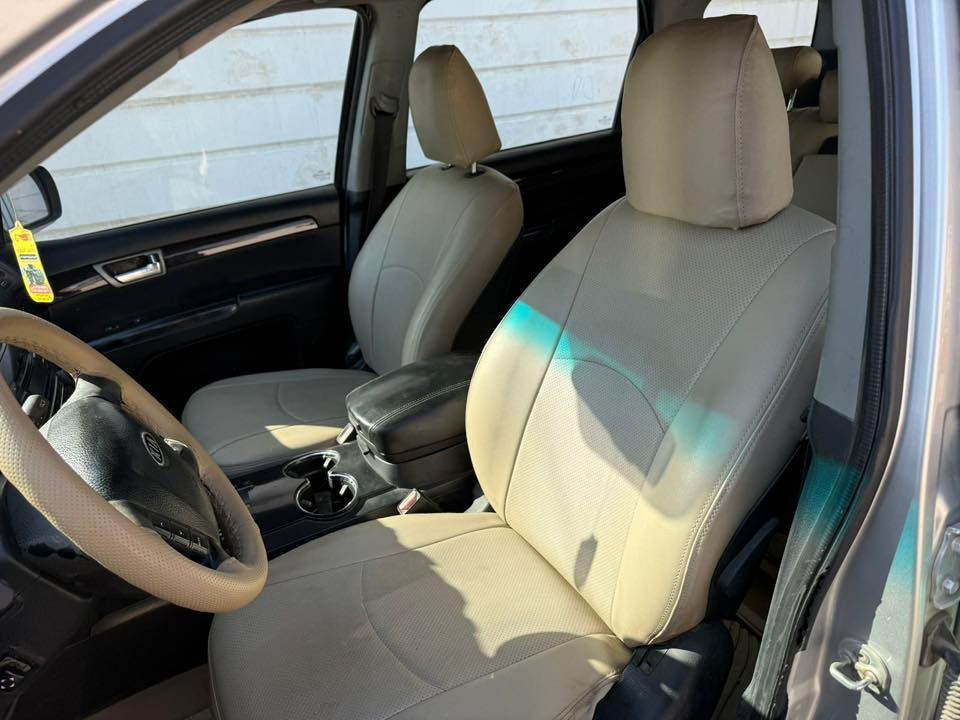 السلام عليكم عليكم مهافي ٢٠١٢ فول مواصفات ١/١ رقم بغداد مشروع وطني سنويه تنتهي٢٠٢٨
المواصفات:١-بصمه تشغيل وبصمه ابواب
٢-كشنات جلد
٣-كشنات كهرباء تدفئه تبريدسايق وراكب
٤-نظام فور ويل
٥-نظام نزول منحدرات
٦-نظامESP 
٧-مري قلاب وشفط
٨-صندوك شفط
٩-اناره محيطيه بالابواب بلادي
١٠-ثلاجه بالفرس
١١-فتحه سقف
١٢-زراك لايت
السعر ١٤٥وبيه مجال ترهم امراوس
السياره بيه شخوط صفحه السايق 
مكان السياره بغداد 
رقم المبايل:***********
