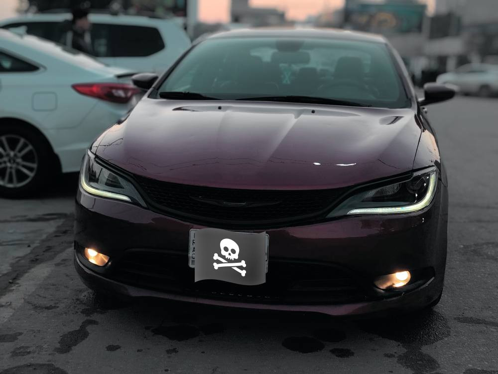 سلام عليكم S200 للبيع 
⭕موديل 2015 فئة (S) لون كرزي ⭕
شفتات ستيرن 5 بصمات
كشنات كهرباء دبل كزوز 
كشنات جلد ومخمل حضن
عليه تخم لد سموك 
سياره عليه ادامه كامله من نوزل بلك 
حداديه. 
السياره على وضع الشركه حته (الكتلوك) موجود
مكفوله من بجم حوض بدون دواخل شواصي لغود بدنه كله مكفول وأهم شي الكهربائيات ما ملعوب بيهن 
(مبرمجه مراوح) يعني انسه الحماوه كير مكينه مكفول
زوج لايتات امامي جديد موبار 
حادثه طخه خشم جاملغ و بالبكلايت الخلفي 
صبغ بنيد وجاملغين أثر جراد وعندي الصور قبل لا اصبغها ونص جنطه القطع نفسها ما مبدله ليبل واحد 
مصبوغات جماليه. سياره جاهزه على اخر حبايه تبريد تدفئه مكفول 
السعر 100 وبيه مجال بسيط المكان كربلاء
*********** كربلاء, العراق
