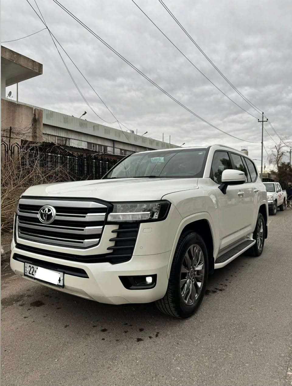 لاند کروزەر ٢٠٢٢ شریکە جیهان رەقەم ١ سێ شاشە ٥٣٠٠٠کم رۆشتوە هەتا بڵێی سەیارەکە پاکە هەموو شتی نوێیە 
ژ.م:*********** أربيل, العراق
