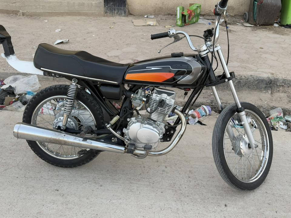 سلام عليكم دراجه البيع كلك 450 بيه مجال مديل 2024
تواصل ع رقم ‭0782 795 5934‬
