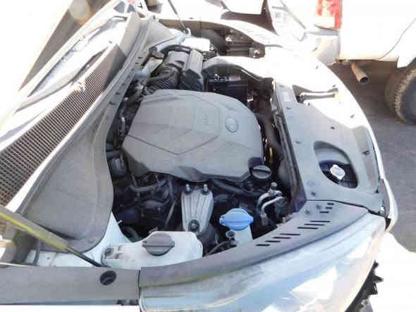 السلام عليكم سورنتو موديل 20 للبيع وارد امريكي سياره هاذا حادثها السياراه ماشيه 55الف حقيقي 6سلندر 7راكب الشراي يتصل وبخدمته عنوانه المشتل ***********
