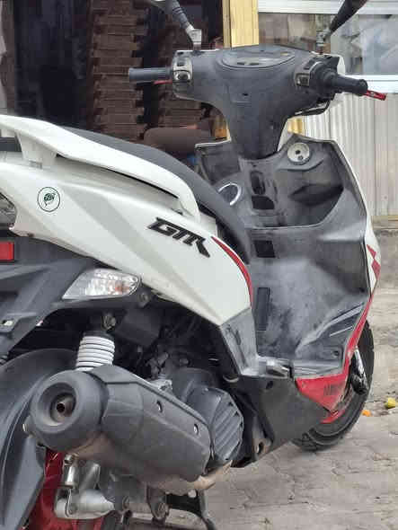 جيتي ار دراجه مال رنبه مكفولع كفاله عامه صارله ٢٥ يوم من نزلت رقمي ***********مكاتي حي اور الدراجه ماشيه 20الف بيه كلجات رياضي بلادي بيه ويدات لايت زنون كله بلاد بيه هاذه مال مداهمات🤪😜
