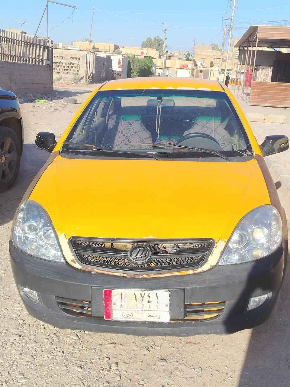 السلام عليكم
ليفان 520 موديل 10 

گير ومكينة كورلا خير من الله 
كهربائيات كلهه شغاله 
فقط التبريد يرادله كمبريسر
بيها تلحيضات كلش بسيطة 

السعر 30 
***********
