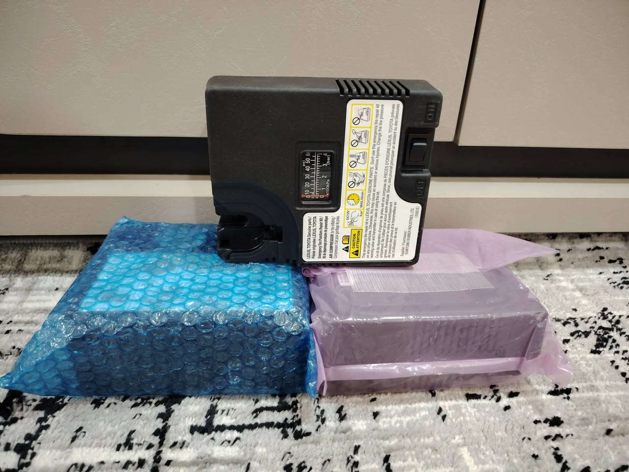 سلام عليكم
للبيع ارضيات النترا اصليات
يرهمن موديل 22 +23 +24+25
مفاخات اصليات للبيع
مكاني بغداد حي العامل
اتصال على هذا الرقم *********** وبي واتساب
