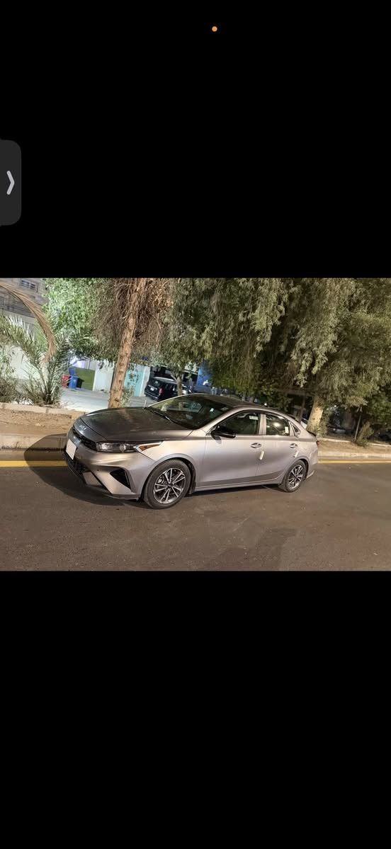 السلام وعليكم فورتي 2023 معوقين عندي وكاله عامه والمعوق موجود بغداد السياره خير من الله جاهزه مابيه اي نقص مواصفات تدفئه بل كشنات نقطه عمياء وباقي المواصفات نص فول ماشيه 66 ميل حادثه فقط خشم البنيد ومصبوغ عله كده وبيه بارد بل جامغ الأمامي السعر 136 وبيهه مجال جدا بسيط مكاني بغداد الحريه لاستفسار ***********
