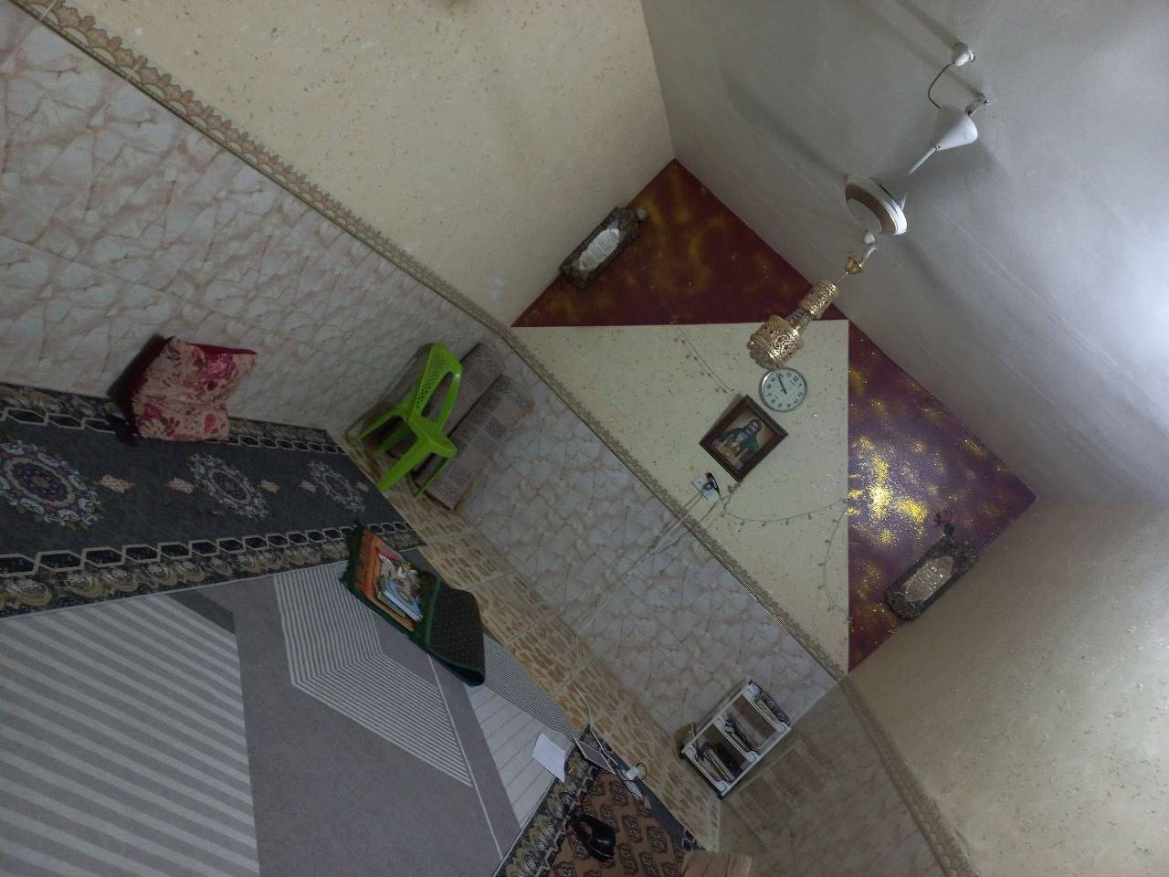 سلام عليكم بيت للبيع مساحه 200 متر طابو صرف كربلاء المقدسه  منطقه حي العامل سوق الاخير قرب مول باقر السعر 180  للإستفسار   رقمي ***********
