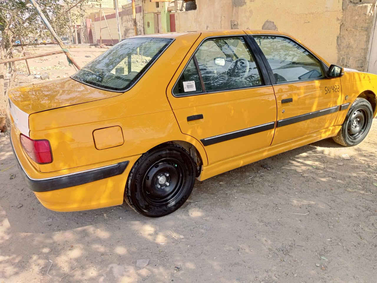 السلام عليكم بيجو بارص بابل بانزين غاز سياره حلوه ونظيفه ومبدل بس بنيد العنوان بغداد حي  الكوفه قرب كسر وعطش الستفسار *********** ما متواجد فيس
