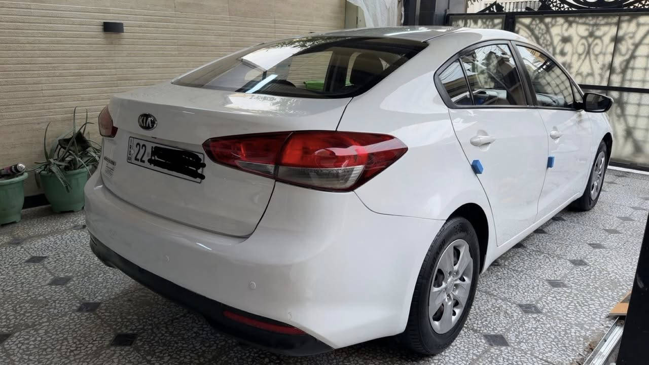 السلام عليكم ..
للبيع سيراتو ٢٠١٧ خليجي نص مواصفات سيارة جداً نظيفة 
بدون اي نقص شرط الفحص رقم اربيل سنوية وهزة جديدة
المواصفات :-
١- شاشة كبيرة 
٢- كامرة 
٣- فول تحكم ستيرن 
٤- ماشية ٩٧ الف كيلو 
٥- محرك ١٦٠٠ دوش 
وباقي المواصفات المعروفة 
ملاحظة
 ( صبغ هلال جاملغ خلفي + باب السايق فقط كلير اثر شخوط )
عنواني بغداد حي الجامعة 
السعر ١٢٧ ورقة 
***********
