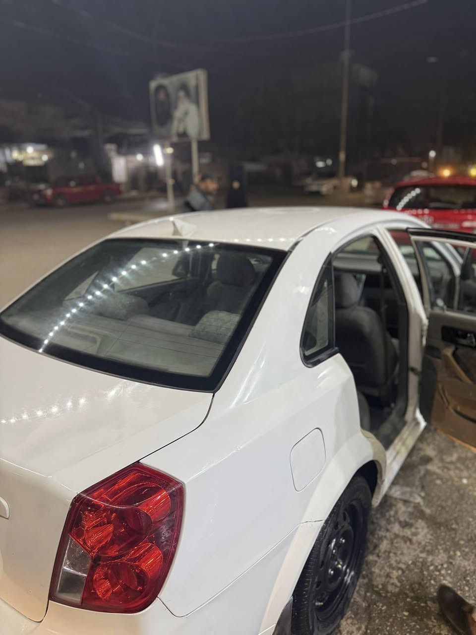 سلام عليكم اوبترا مديل 2004  كير عادي رقم ذي قار بسمي مكينه جديده حداديه جديده سياره مانقصه كلشي مكان كربلاء لسعر ٥٨ وبيه مجال   ***********
***********
