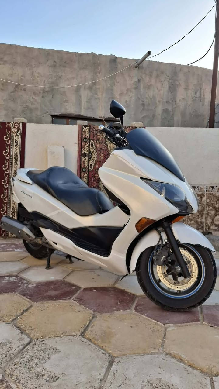 فورزه 10 0  S7 فول مواصفات  دراجه مجفته واتحده واحد يعرفها مجفته  بس اني مااغشك أكول مجفته   المكان رفاعي سعر مليون و ١٠٠


**إذا كنت صاحب هذا الإعلان وتريد حذفه لأي سبب، رجاءا أرسل رسالة إلى الدعم الفني**