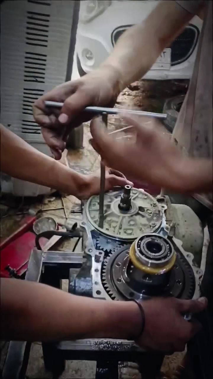 سلام عليكم 
من اعمال ورشتنا الفنيه تجفت كافه 
الكيرات الصيني كير AMT/CVT/AT
اجتنه السياره تخير بالنمره وبك مابيه 
تم صيانه رجع وضعه الطبيعي مع ضمان 
العمل الورشه الفنيه بادارة عباس الساعدي 
اب ستفسار ***********
