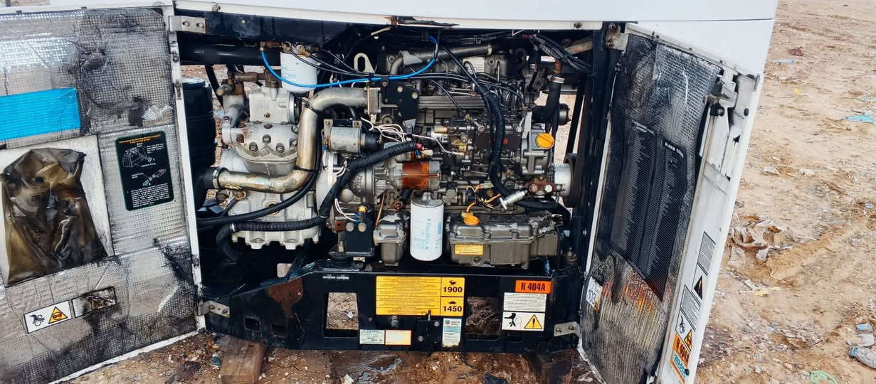 200 قايش عريض اوربي نظافه فول جديد 
***********
