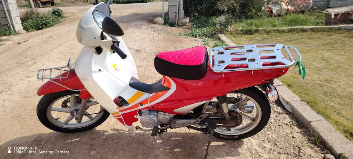 السلام عليكم دراجة للبيع الرقم 
***********
