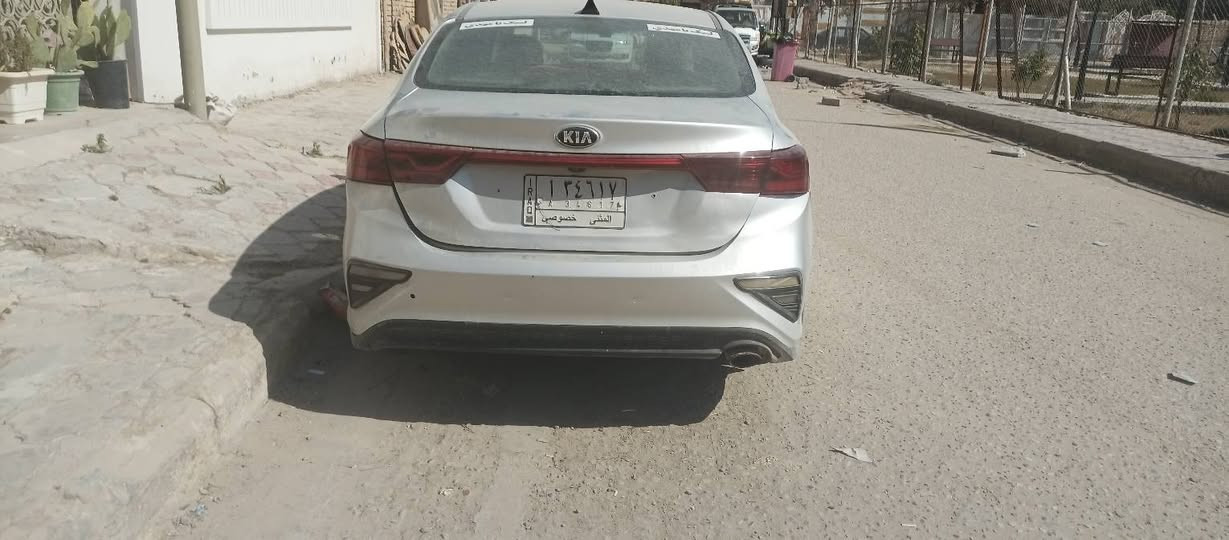 السلام عليكم 
كيا فورتي موديل 2021 معوقين السعر 110وبيه مجال العنوان الناصرية للاستفسار الاتصال على الرقم ***********
