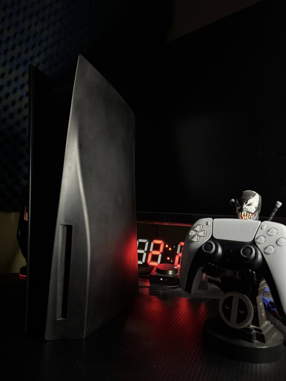 بلي5 فات نسخة القرص نضافة 100% مع كافة ملحقاته الاصلية + غلاف لون اسود طافي 🖤

يحتوي على 30 لعبة مملوكة وبعضهن محملات جاهزات بلجهاز والباقي بمكتبة الالعاب شوكت متريد تحمل من المملوكات وتلعب 🔥

الالعاب 👇

1- Sekiro
2- Call of Duty black ops 3
3- Call of Duty modern warfare 4
4- Call of Duty modren warfare 2
5- Call of Duty WW2
6- Battlefield V
7- Battlefield 1
8- Homefront Revolution
9- Ghost recon breakpoint
10- Ghost recon wildland
11- Assasins creed origons
12- Assasins creed valhala
13- Assassins creed odyssey
14- Farcry zero dawn 
15- Mortal kombat 11
16- Unravel 1
17- Unravel 2
18- Injustice 2
19- Borderlands 3
20- Rainbow six Extraction
21- Mafia 1
22- Mafia 2
23- Mafia 3
24- The last of Us 1
25- The evil within2 
26- Tomb raider
27- Rise of The tomb raider
28- Shadow of The tomb raider
29- Watch dogs legion
30- Fallout 4

السعر : 640 الف 🔥

*توصيل متوفر لكل المحافظات العراقية ❤️


**إذا كنت صاحب هذا الإعلان وتريد حذفه لأي سبب، رجاءا أرسل رسالة إلى الدعم الفني**