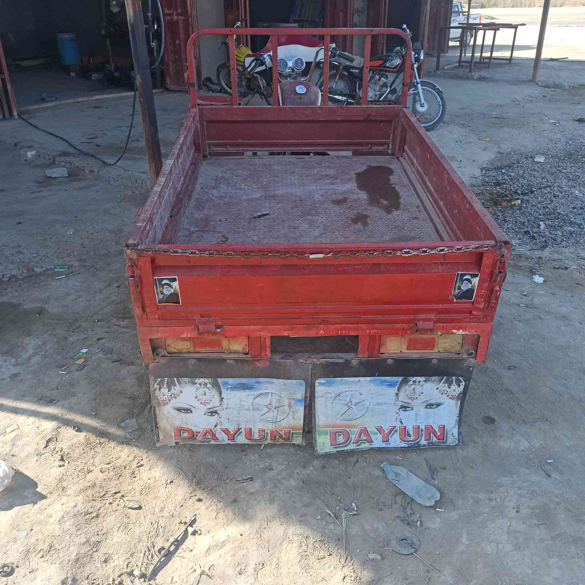 السلام عليكم ستوته  دايون لبيع موديل 15 كفاله عامه  اوراق اصولي  بس لوراق تعبانات شويه لمكان بابل الحمزه الغربي السعر 750 وبيه مجال  ***********
