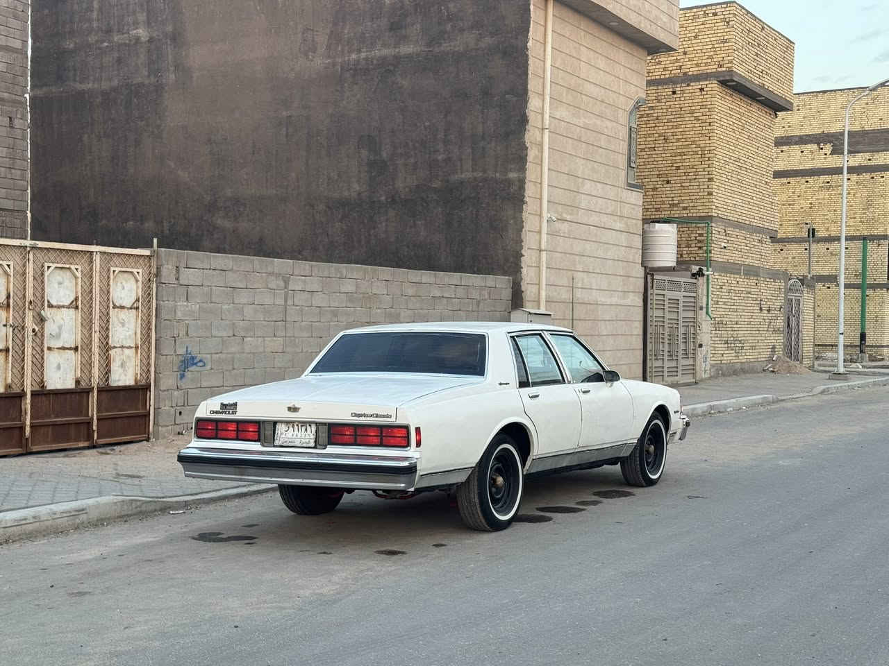 كابرس للبيع 87
مكينة 305 
كير 200 
سعر 38 ورقة
*********** 
واتساب فقط.
