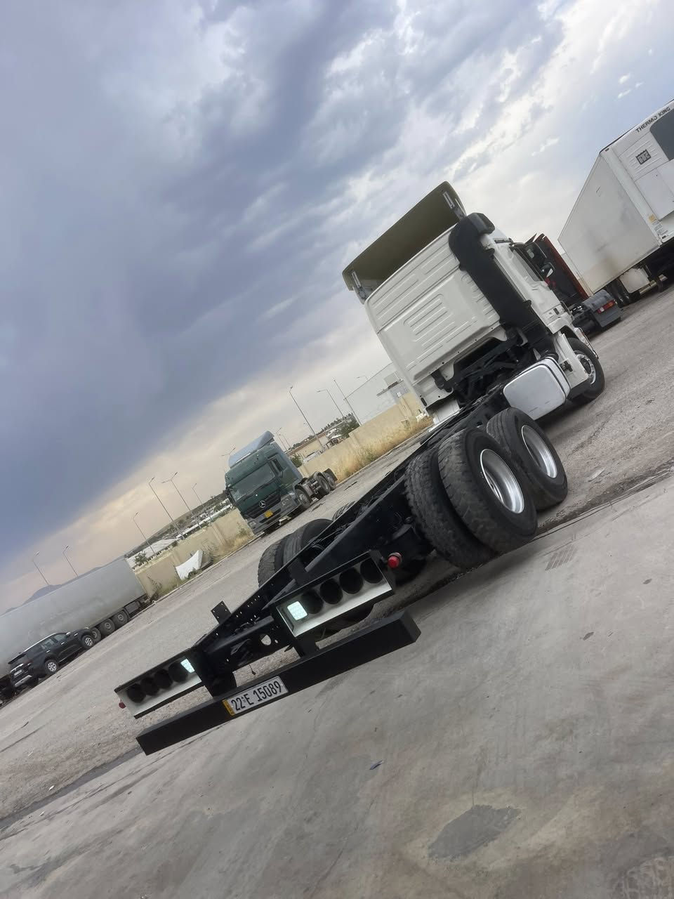 Actros 2541.  2004.   جديدة سيارة فول مواصفات عنوان سليمانية.  ***********
