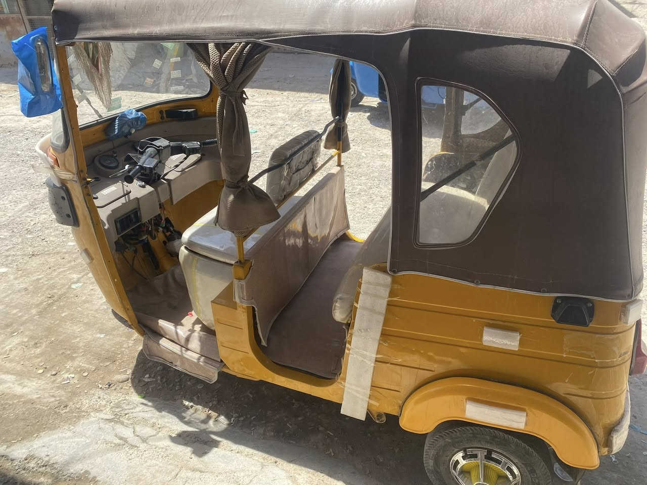 السلام عليكم تكتك 2020 رقم بغداد بسمي مستعجل بيعته السعر 4500قفل بدون عمله رقم الهتف ‭

‭0770 716 5666‬
