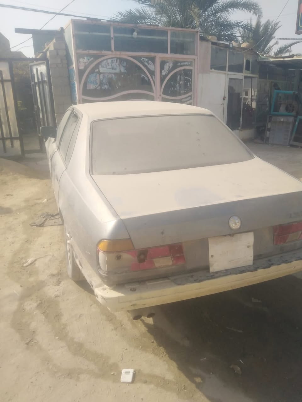 بي ام 735 موديل 1990  منفيس بغداد وصاحب الحائز من كربلاء 
السيارة تمشي كير ومحرك جديد والسيارة مكانها بالنجف سعرها 16 ورقه   فقط سعر كير ومحرك 11 ورقة 
أنطيك اوراقها وانت تسجلها 
*********** 
مكلف بالنشر
