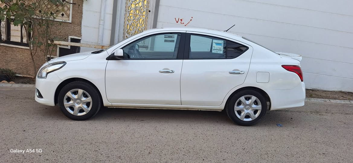 السلام للبيع نيسان سني مصري موديل 2025 
رقم اربيل سنوية جديدة هزه جديده 
ماشية 32
تبريد قطعتين 
تحكم ستيرن جهتين 
جام كهرباء 4 ابواب شاشة ابل كار بلي 
كامرة خلفية 
يدات نيكل بلادي 
كشافات امامية 
كشنات مدوشمه صندوك ستيرن اخو لبلادي 
بدون حادث مكفوله بيها كارت وشخط وبيه مكانات صغيرة بارد سبير منازل
السعر 121وبيها مجال بسيط  مكان السيارة بغداد
وكالة باسمي الاتصال على الرقم ***********
