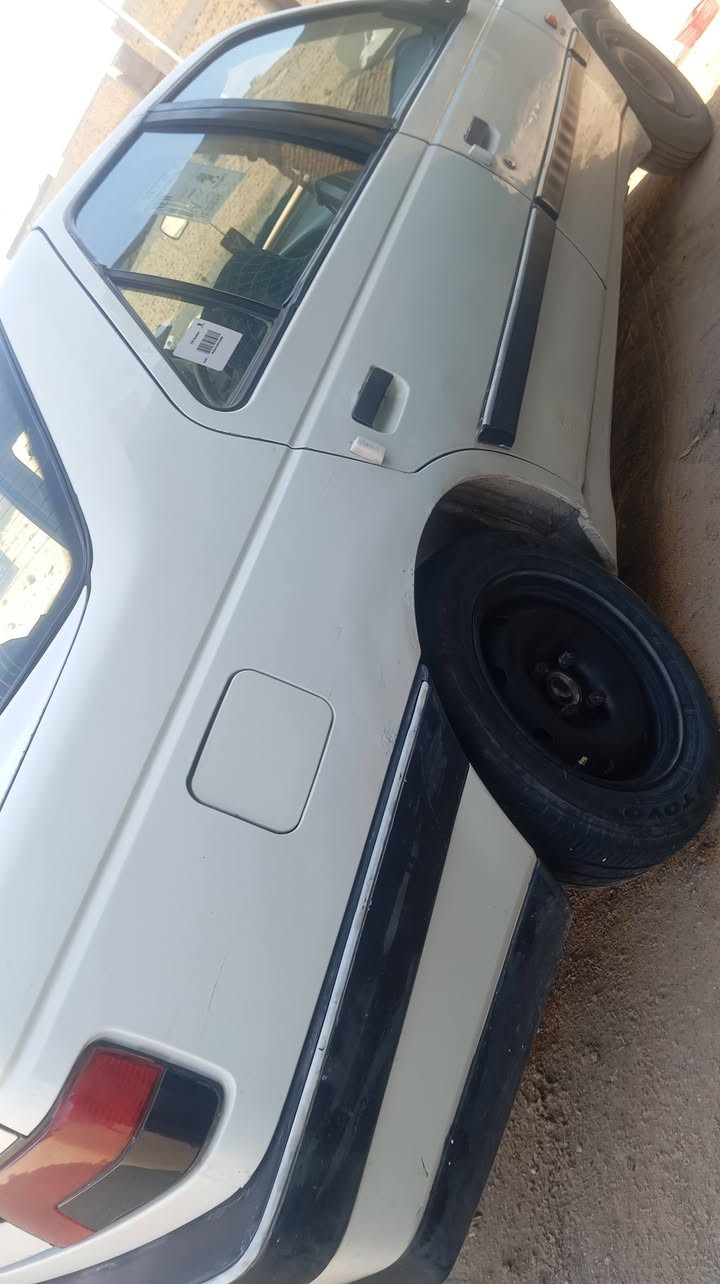 بيجو 405 رقم نكليزي نجف باسمي سنوية لل30 
مديل 2009  
كير مكينة تبريد كفاله بدون ضربة 
بيه جاملغ عكس السايق فقط بدون ضربه 
السعر 40  بيع او مراوس بتيكو من النجف فقط
***********
