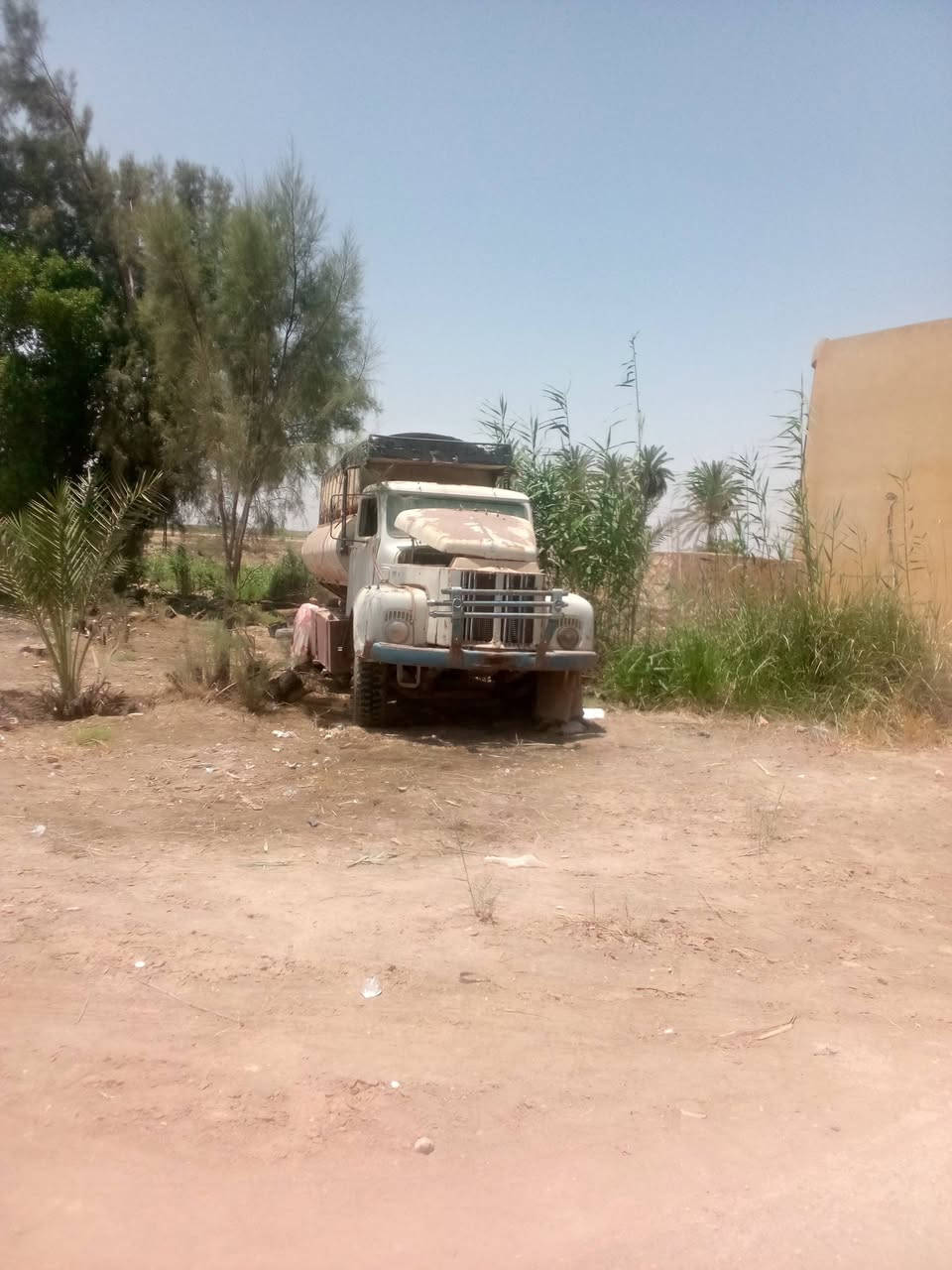 السلام عليكم
سكانيا للبيع سياره 111رقم قادسيه
رقم الهاتف ***********
