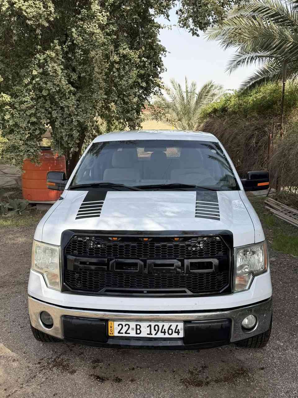 السلام عليكم اخوان
للبيع سياره فورد اف 150 
موديل 2011. 
  خليجي مكفول كفاله عامة عدا باب السائق مصبوغ فقط بدون دواخل بدون ايرباك بدون حتى اشارة سيرفز
 بلدشبول
باب طويل بدي قصير 
8 سلندر حجم 5000
توو ويل السياره 
بيها ويل حجم 18 مال جمسي حديث وتخم تاير جديد
كشن منفصل شاشه وكامرا خلفيه درج في باب البدي لسهوله الاستخدام منظومة غاز 80 لتر يعني. انسى الصرف
السيارة جاهزة كير ومكينه وتدفئةً وتبريد كلها تمام
السنويه اربيل باسمي تحويل مباشر
مكاني بغداد 
السعر 150$
للاتصال ***********
