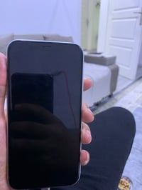 ايفون XR • ذاكره ٦٤ • ضهر مفطور