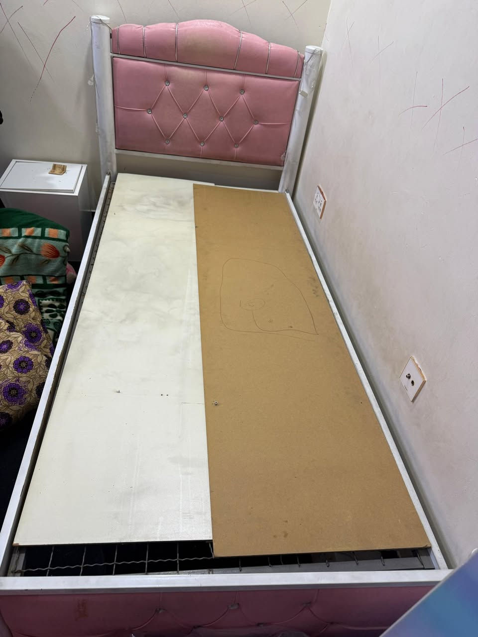 للبيع بسعر حلو موجودين بالمنصور***********
