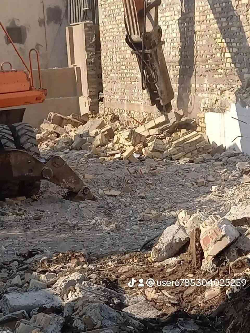 مكتب رحمن
هدم الدور ورفع نقاض 
وقطع بيوت المشتركه 
فرش ارض سبيس الجلمود 
عملنه بغداد فقط 
أي استفسار مرسلت الصفحه @إشارة


**إذا كنت صاحب هذا الإعلان وتريد حذفه لأي سبب، رجاءا أرسل رسالة إلى الدعم الفني**