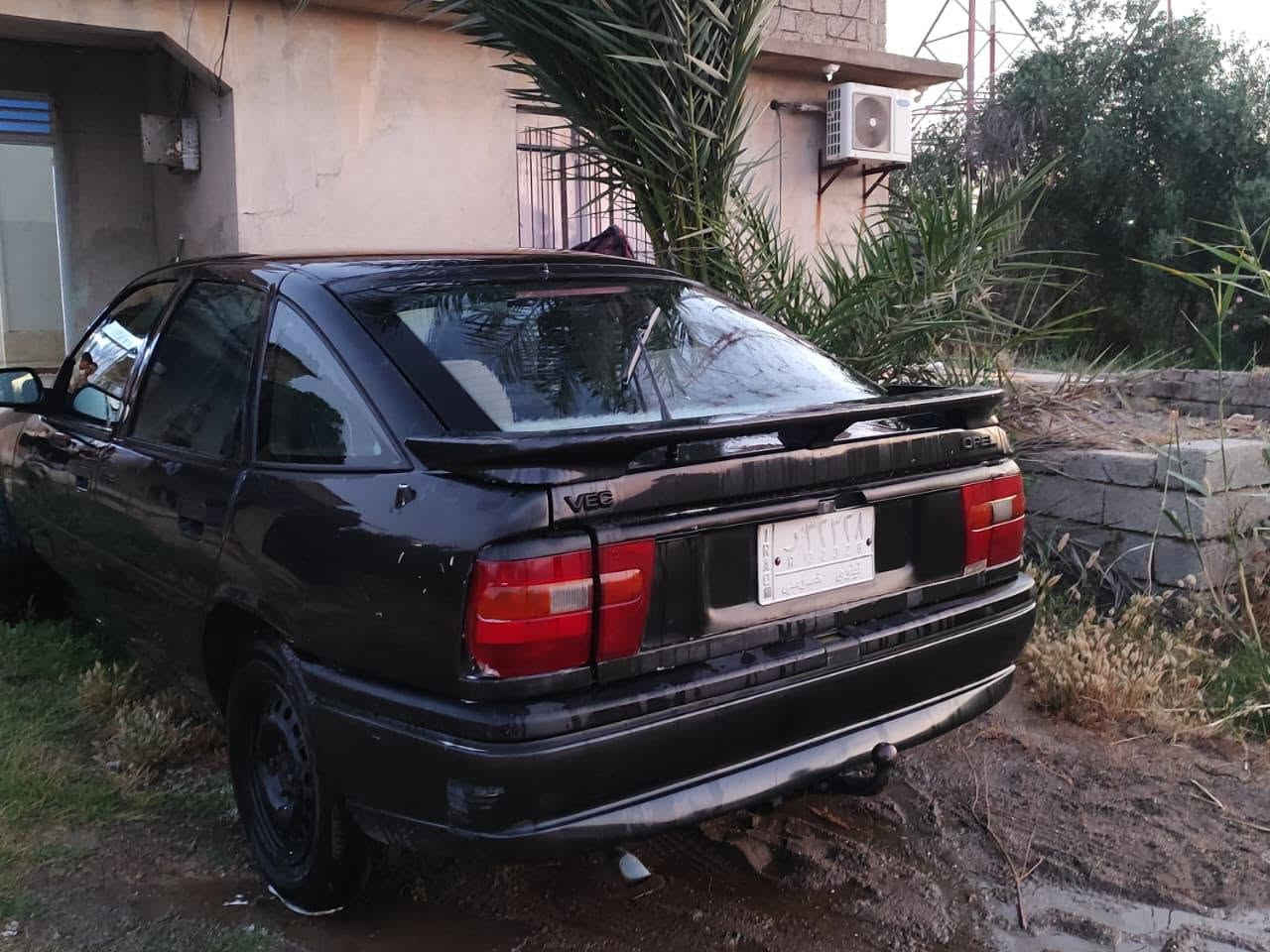 فيكترا موديل 1993 نظام تبريد هايبرد  لون اسود باذنجاني سنويه عظم تنتهي 2029 رقم ابيض مشروع وطني البيع مباشر من الشرعي وشرط التحويل السعر اتصل على رقم غير متواجد على فيس ***********
