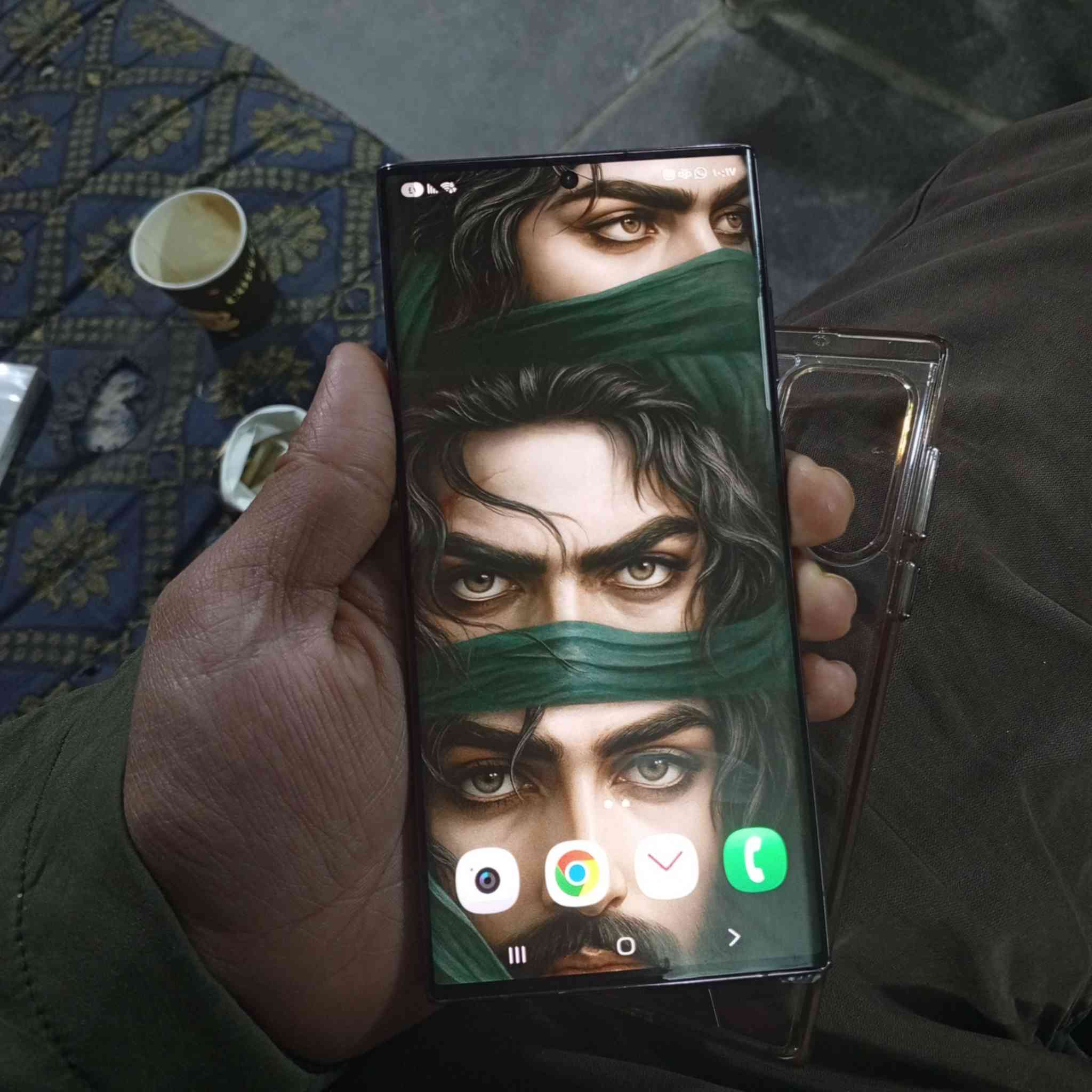 سامسونك22 الترا نسخه ياباني اعدادات  كله عربي ذاكره 256 رام 12 مكفول كفاله عامه وتر ضد الماي  ببجي120 كامرات علي شرط تقارنه وياه24ويتفوق جهاز بلحقيقه احلى مكاني بابل القاسم متواجد خاص او وتساب ***********.
