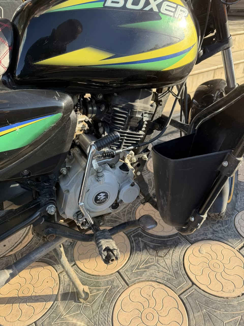 السلام عليكم
درجه بوكسر 
نضيفه مكفوله 
مكاني بغداد 
***********
