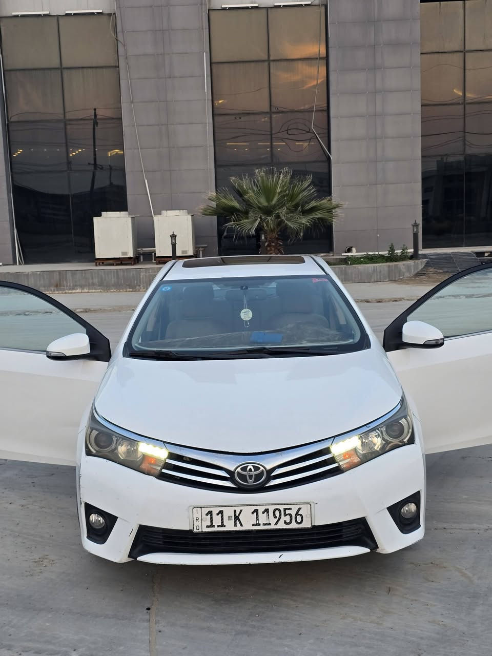 كورولا ٢٠١٤ خليجي
السياره فول مواصفات 
محرك ٢٠٠٠ 
كير اي تي 
بصمه 
سلايت  
مري شفط 
السياره فول فول 
كير مكينه مكفوولات 
السياره خير من الله 
بس نقصها صدر امامي خلفي 
السياره حلوه وسونارها مرفق بالمنشور 
السعر١٢٥  وبيها مجال 
لاستفسار اكثر *********** 
مكان السياره شارع فلسطين
