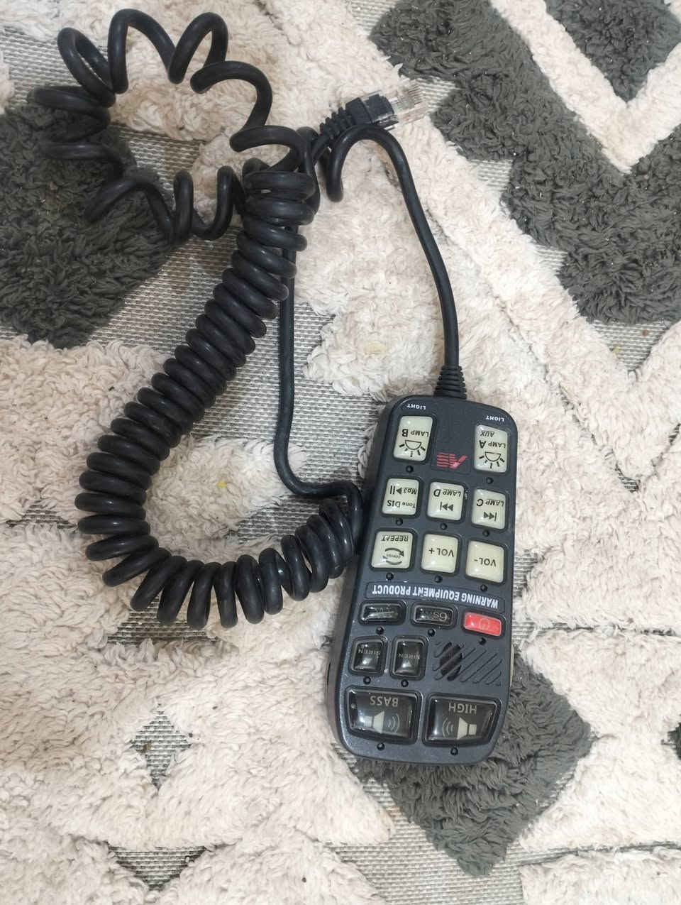 السلام عليكم
يوجدفدراليه كامله جديده كلش وجهازصافره الاصلي للبيع مكاني يغدادالامين***********
